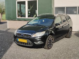 Schadeauto Ford Focus 1.6 Trend Combi Airco 2009/7