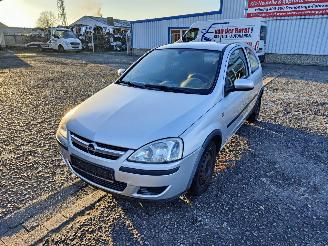 Sloopauto Opel Corsa C 1.0 12V Zilver Z157 Onderdelen F13 Bak 2003/11