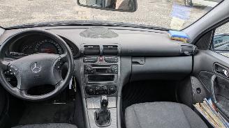 Mercedes C-klasse Avantgarde picture 12