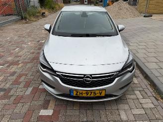 Vaurioauto  passenger cars Opel Astra 1.0 TURBO BUSINESS+ 2019/5