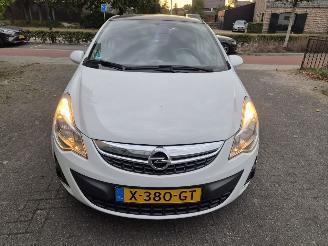  Opel Corsa 1.4 16v color edition 2011/5