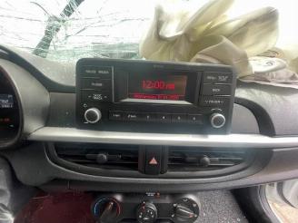 Kia Picanto Picanto (JA), Hatchback, 2017 1.0 12V picture 11