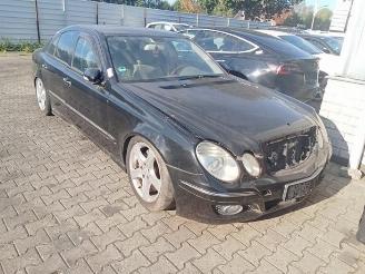 demontáž osobní automobily Mercedes E-klasse  2006