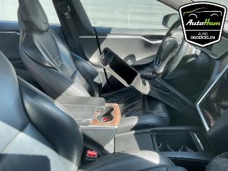 Purkuautot passenger cars Tesla Model S  2017/6