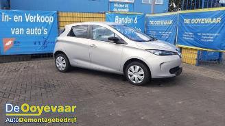 Vrakbiler auto Renault Zoé Zoe (AG), Hatchback 5-drs, 2012 46kW 2015/4