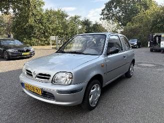 Coche accidentado Nissan Micra 1.3 GL N-CVT AUTOMAATBAK DEFECT !!! NIET RIJBAAR !!! 1999/6