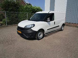 Schade bestelwagen Fiat Doblo 1.4 CNG Maxi 6-Bak 2022/1