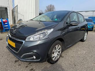 Auto incidentate Peugeot 208 1.2 PureTech Blue Lion 2016/11