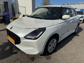  Suzuki Swift 1.2 Comfort Smart Hybrid 2025/12