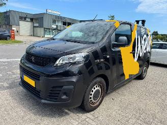 damaged commercial vehicles Peugeot Expert 1.6 BlueHDI 95 Compact Premium 2019/6