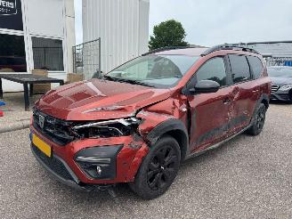 Schadeauto Dacia Jogger 1.0 TCe 100 Bi-Fuel Extreme 5p. 2022/3
