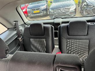 Opel Zafira 1.8 Cosmo picture 11