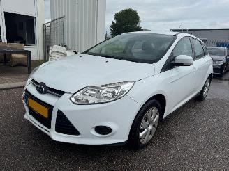 Coche accidentado Ford Focus 1.0 EcoBoost Trend 2012/4