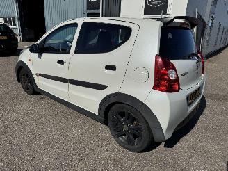 Voiture accidenté Suzuki Alto 1.0 comfort Plus 2010/12