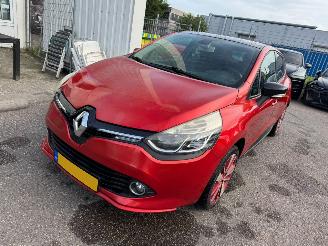 Voiture accidenté Renault Clio 0.9 TCe Dynamique 2013/9