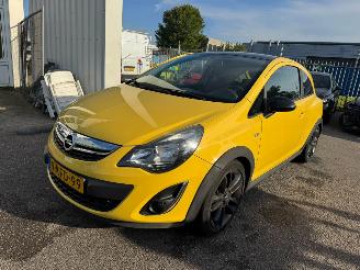 Avarii autoturisme Opel Corsa 1.4-16V Color Edition 2013/3