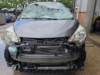 Sloopauto Toyota Verso S Verso S, MPV, 2010 / 2016 1.33 16V Dual VVT-I 2011/11