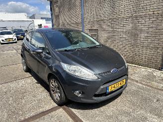 Coche accidentado Ford Fiesta 1.25 TREND 2009/12