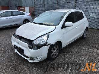 Uttjänta bilar auto Mitsubishi Space-star Space Star (A0), Hatchback, 2012 1.0 12V 2013/2