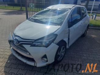 demontáž osobní automobily Toyota Yaris Yaris III (P13), Hatchback, 2010 / 2020 1.5 16V Hybrid 2015/2