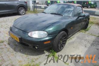 Auto da rottamare Mazda MX-5 MX-5 (NB18/35/8C), Cabrio, 1998 / 2005 1.8i 16V 2000/6