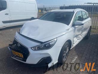 disassembly passenger cars Hyundai I-30 i30 Wagon (PDEF), Combi, 2017 1.0 T-GDI 12V 2019/3