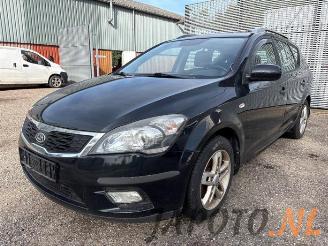 disassembly passenger cars Kia Cee d Cee'd Sporty Wagon (EDF), Combi, 2007 / 2012 1.4 16V 2011/1