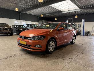 damaged passenger cars Volkswagen Polo 1.0 TSI Comfort 126.000 NAP! 2020/3