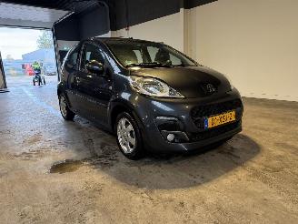Peugeot 107 1.0 Active picture 7