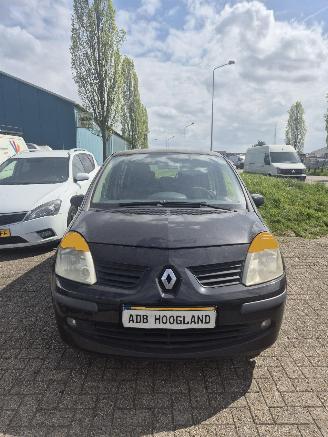 Auto da rottamare Renault Modus (JP) MPV 1.2 16V (D4F-740(D4F-D7)) [55kW] 5-BAK 2004/1