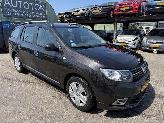 uszkodzony samochody osobowe Dacia Logan 0.9 TCE 66KW MVC Airco Navi Led Laureate NAP 2018/2