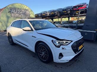 damaged passenger cars Audi E-tron 55 95 kWh 300KW Quattro Advanced Pano Clima Navi Led Xenon 2019/12