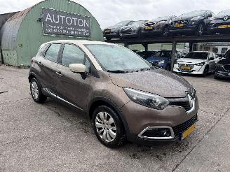  Renault Captur 0.9 TCE 66KW Navi Airco Led NAP 2014/4