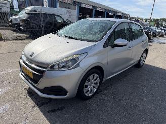 Peugeot 208 1.2 60KW Active Navi Airco 5-Drs 2016/5