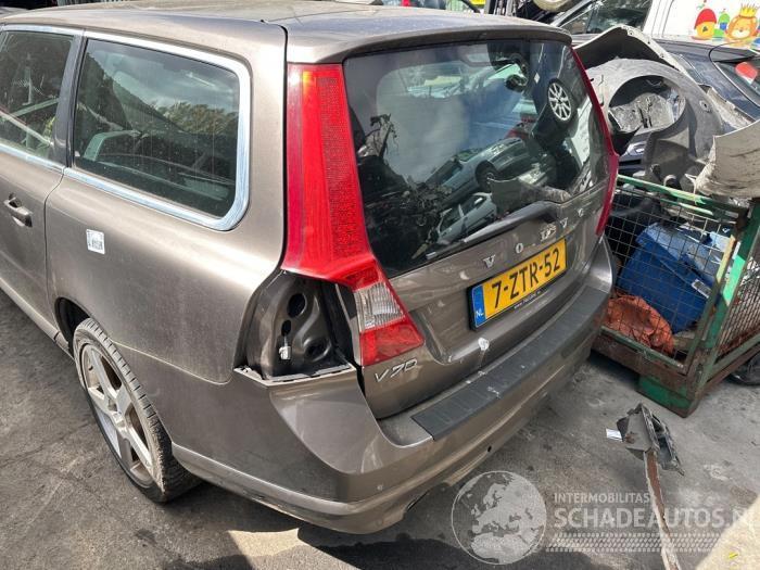 Volvo V-70 V70 (BW), Combi, 2007 / 2016 2.4 D5 20V 205