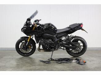 krockskadad bil motor Yamaha 848 FZ8 2012