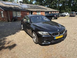 Vaurioauto  passenger cars BMW 5-serie gereserveerd 2016/3