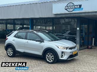 damaged passenger cars Kia Stonic 1.0 T-GDi MHEV Dynamic Automaat Navigatie Camera 2022/12