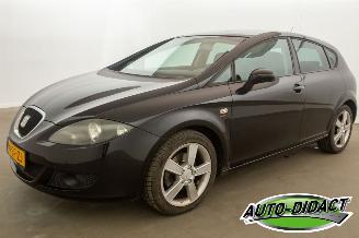 damaged passenger cars Seat Leon 2.0 FSI Airco Stylance 2006/1