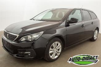 Auto incidentate Peugeot 308 1.2 PureTech Navi Pano Blue Lease Executive Id	174281 2018/11