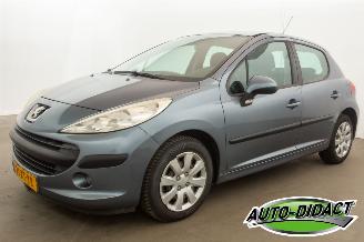 Schadeauto Peugeot 207 1.4-16V Airco Color-line 2007/10