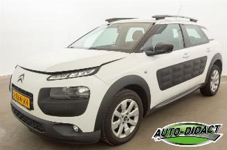 damaged passenger cars Citroën C4 cactus 1.2 PureTech Clima Camera Feel 2015/6