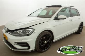 Auto incidentate Volkswagen Golf 1.5 TSI Automaat Pano Digi Dash Navi Clima Business R Highline 2019/2