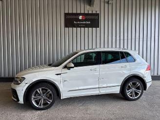 krockskadad bil auto Volkswagen Tiguan Highline R-Line 4Motion DSG / Panorama 2020/8