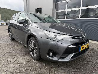Coche accidentado Toyota Avensis 2.0 D-4D-F Executive Business 2015/5