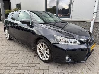 damaged passenger cars Lexus Ct 200h Hybrid 2011/8