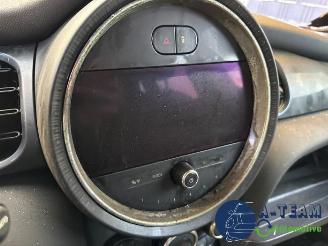 Mini Cooper Mini (F55), Hatchback 5-drs, 2013 1.5 12V Cooper picture 17