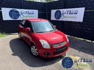Coche siniestrado Suzuki Swift Swift (ZA/ZC/ZD1/2/3/9), Hatchback, 2005 / 2015 1.3 VVT 16V 2010/11