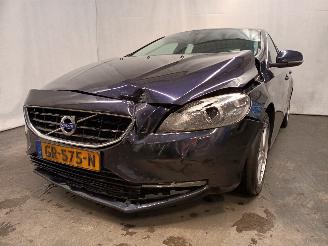 Avarii autoturisme Volvo V-40 V40 (MV) Hatchback 5-drs 2.0 D2 16V (D4204T8(Euro 6b)) [88kW]  (02-201=
5/08-2019) 2015/8