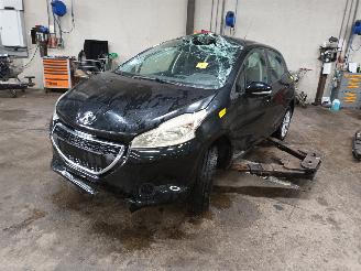 Autoverwertung Peugeot 208 208 (CA/CC/CK/CL) Hatchback 1.2 Vti 12V (HMZ) [60kW]  (03-2012/...) 2013/5